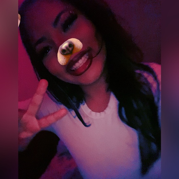 Meet your Posher, Ivy - Picture 3 of 6